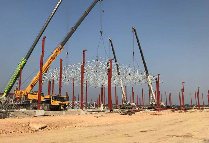 新泰小鹏新能源汽车